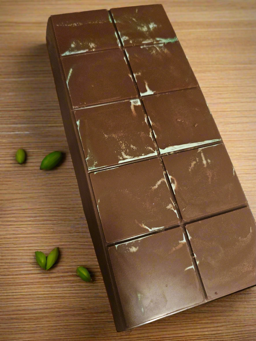 1 lb 9 oz XXL Dubai Chocolate Bar